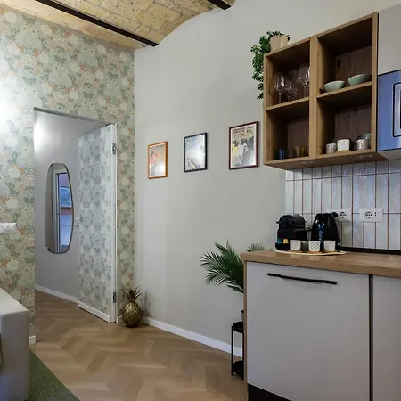 Mia Charming In Trastevere Apartment