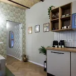 Mia Charming In Trastevere Apartment